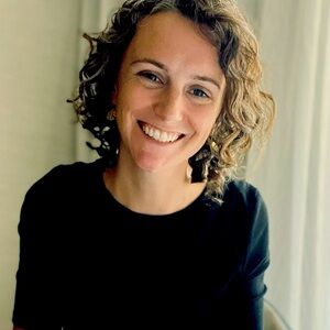 Meet your Posher, Emily